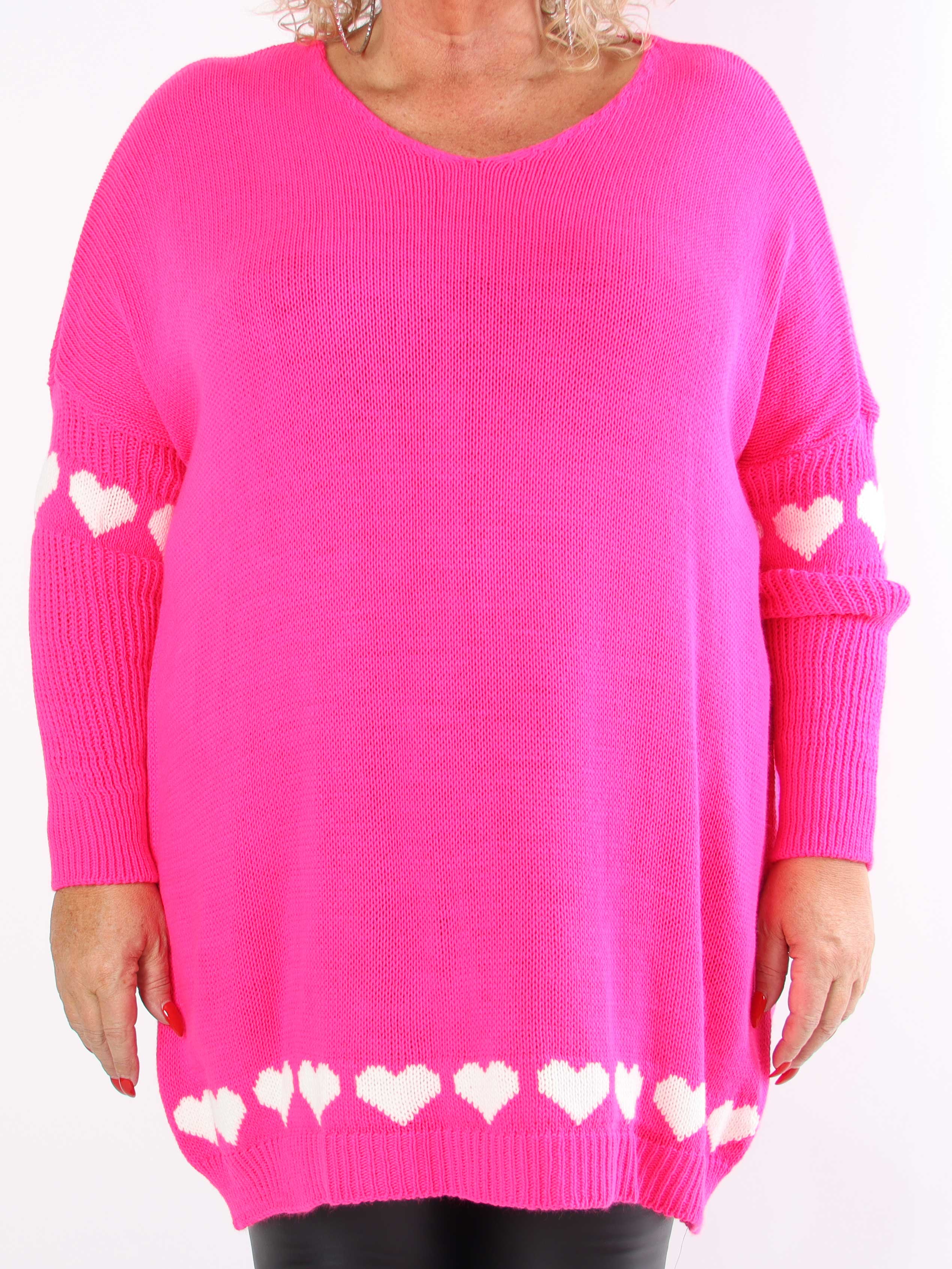 Katerina - Plus size-stickad tröja med söta hjärtdetaljer